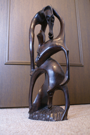 マコンデ彫刻とは - 心理相談室こころ｜名古屋市瑞穂区の相談室